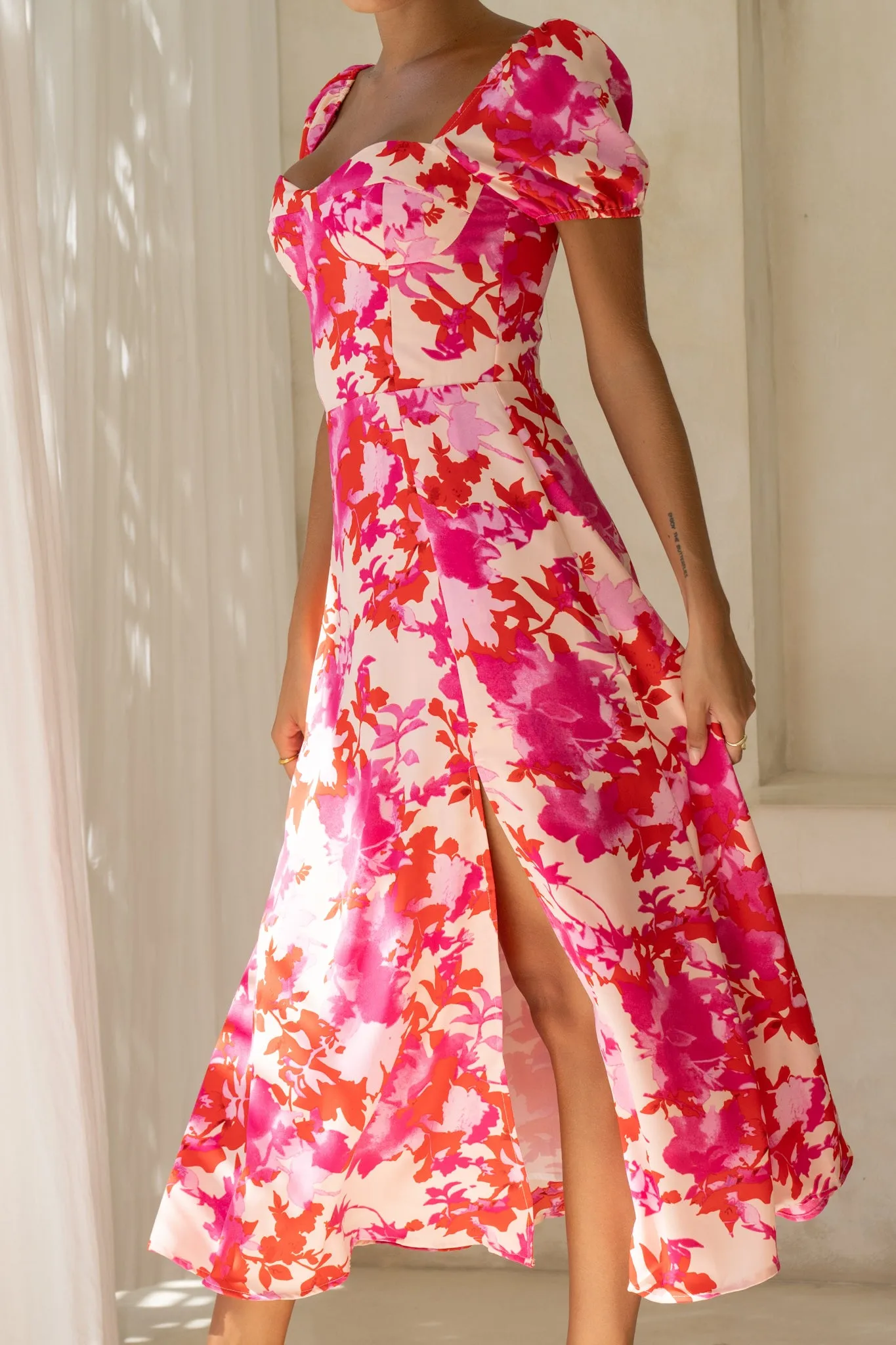 Mabel Pink Red Floral Sweetheart Midi Dress