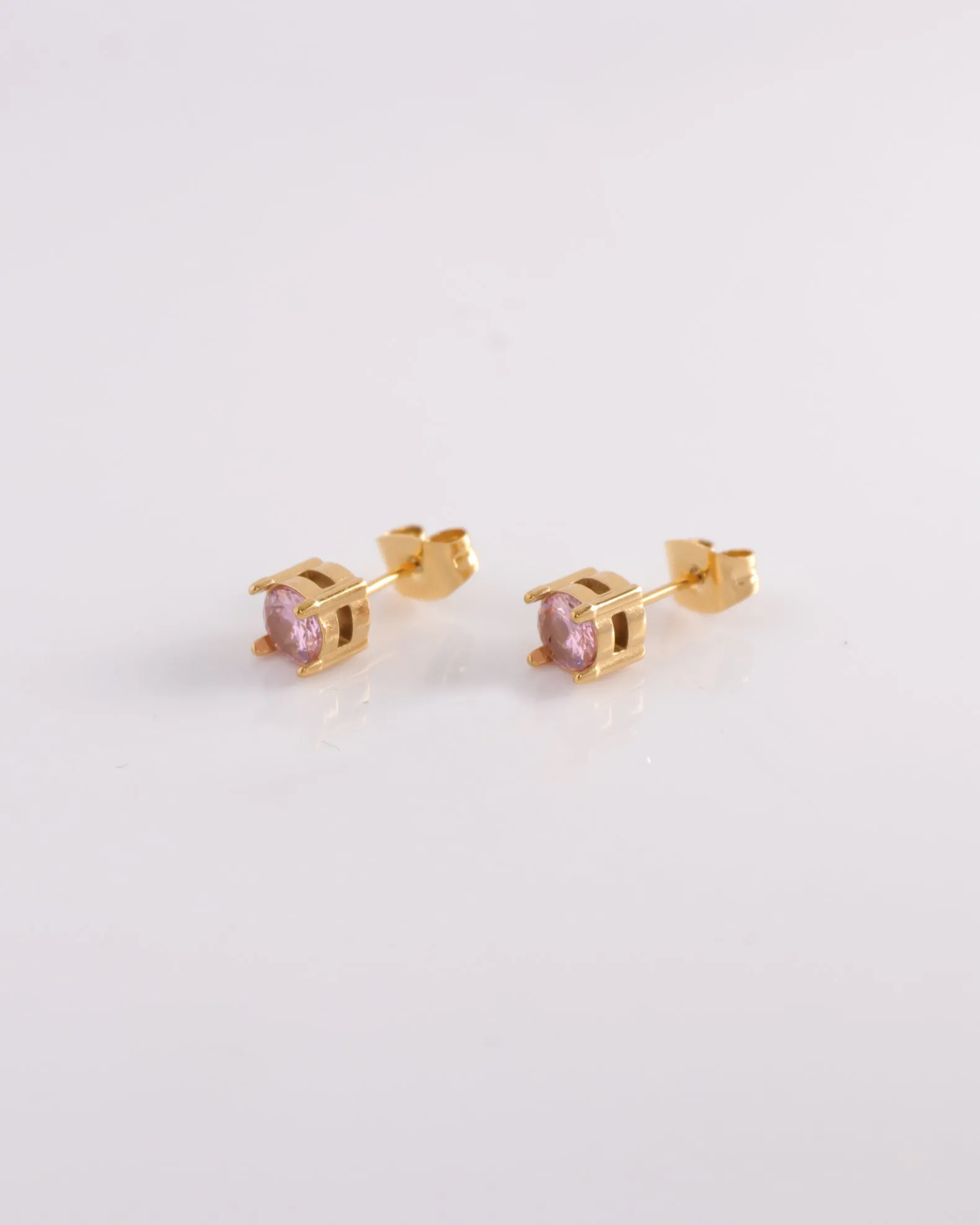 Pink 5mm Zirconia Gold Stud Earrings