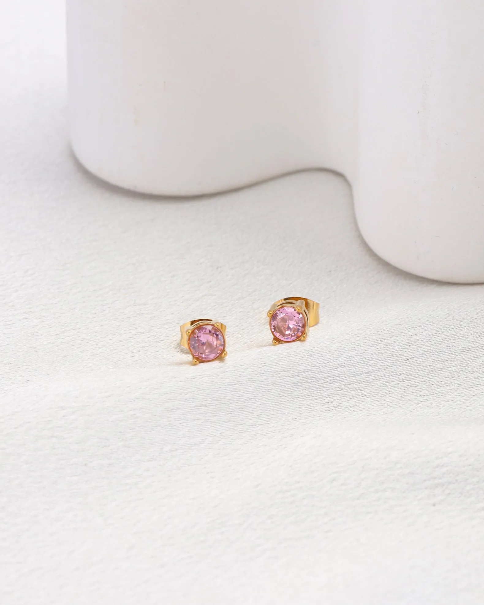 Pink 5mm Zirconia Gold Stud Earrings