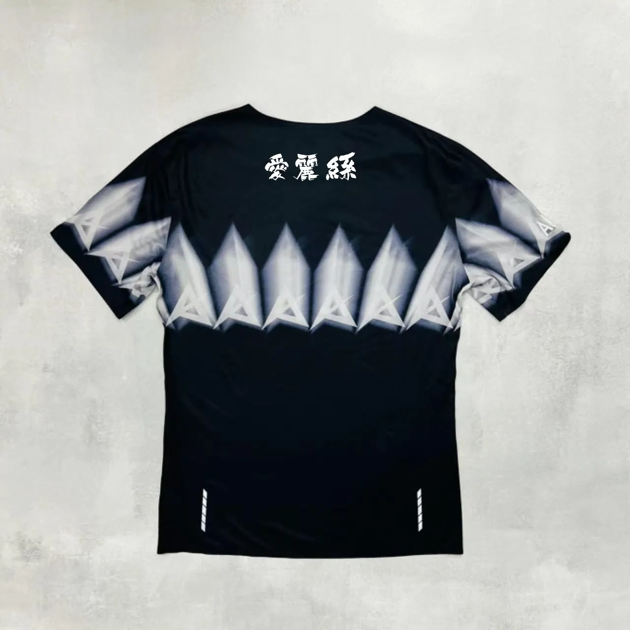 Pre-Order: Deliver in 14-21 days | AKIV Ultralight Training T-Shirt Kids | Flash